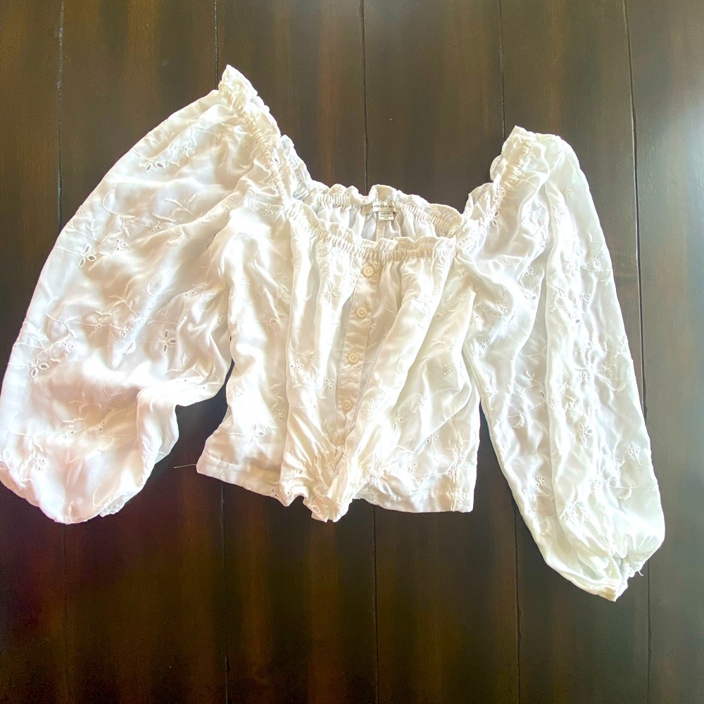 American Eagle white eyelet cropped peasant top